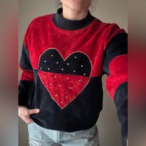 Vintage 90s / 80s Neiman Marcus Valentine’s Day crewneck heart red Sweatshirt